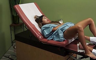 * Vivian Vee , goes to the doctor to test even if squirt is really last out