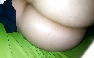 Espiando a esposa dormida 5
